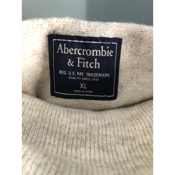 Abercrombie Cream Off Shoulder Sweater - Picture 6 of 7